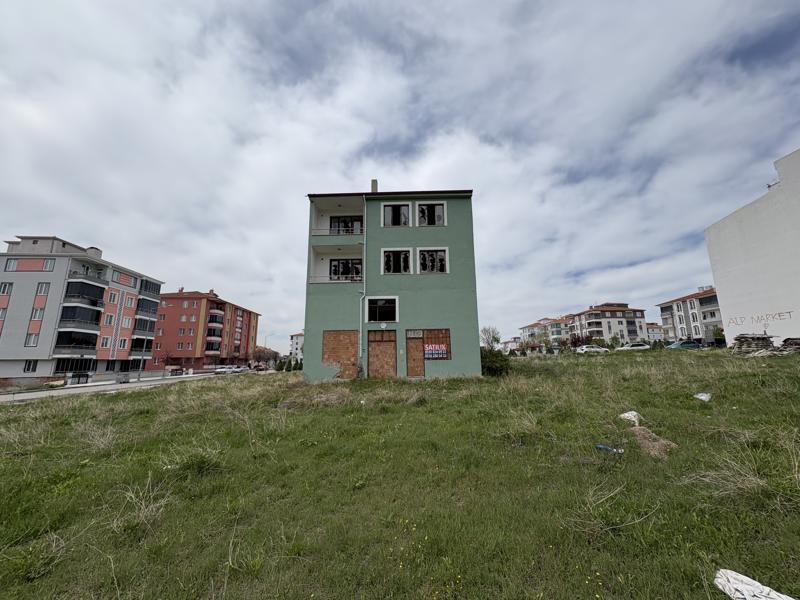 ÇORUM MERKEZ'DE 2+1 100 M2 SATILIK DAİRE (101406783)